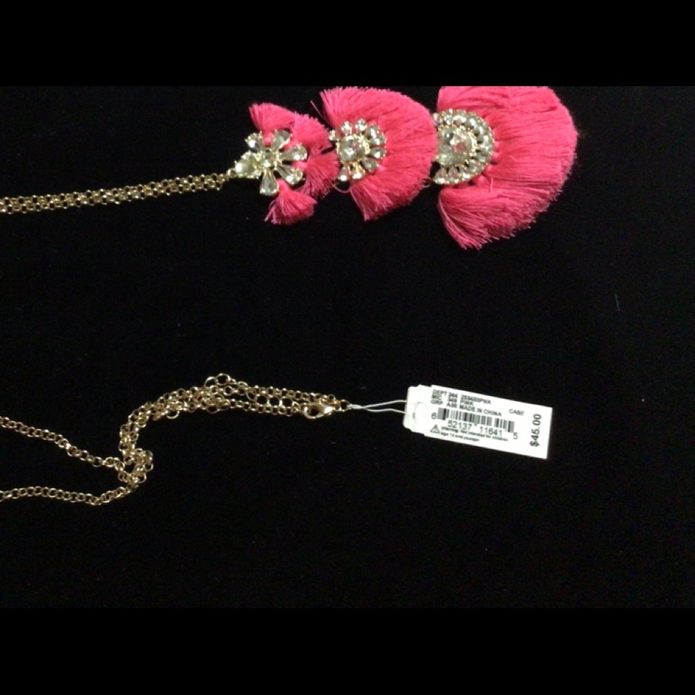 NWT hot pink fringe necklace with clear rhinestones - Picture 5 of 12